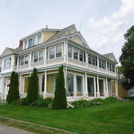 Governor'S Mansion Inn Miramichi Esterno foto
