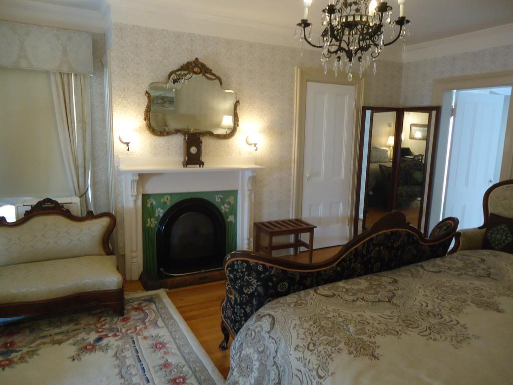 Governor'S Mansion Inn Miramichi Esterno foto