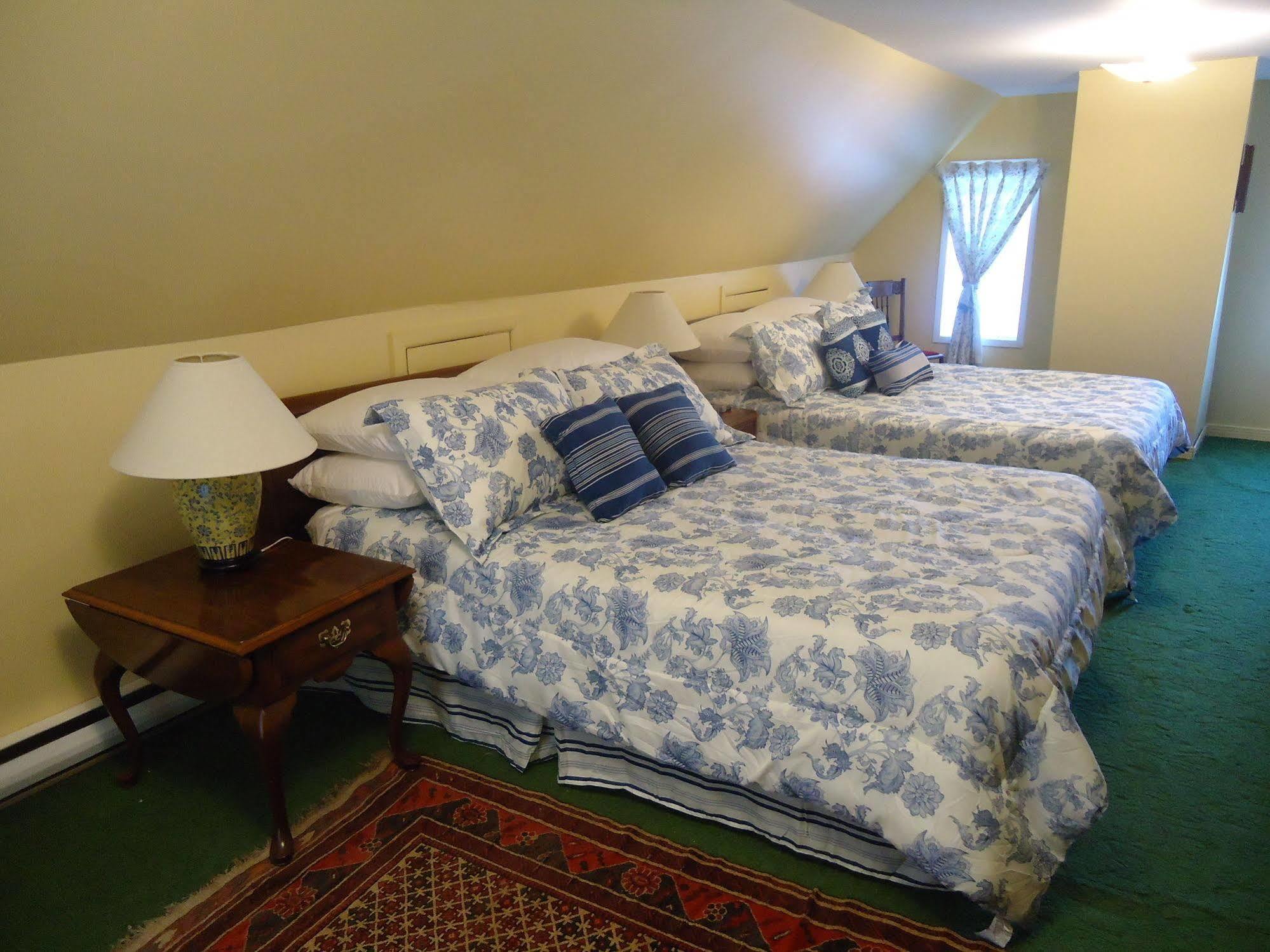 Governor'S Mansion Inn Miramichi Esterno foto