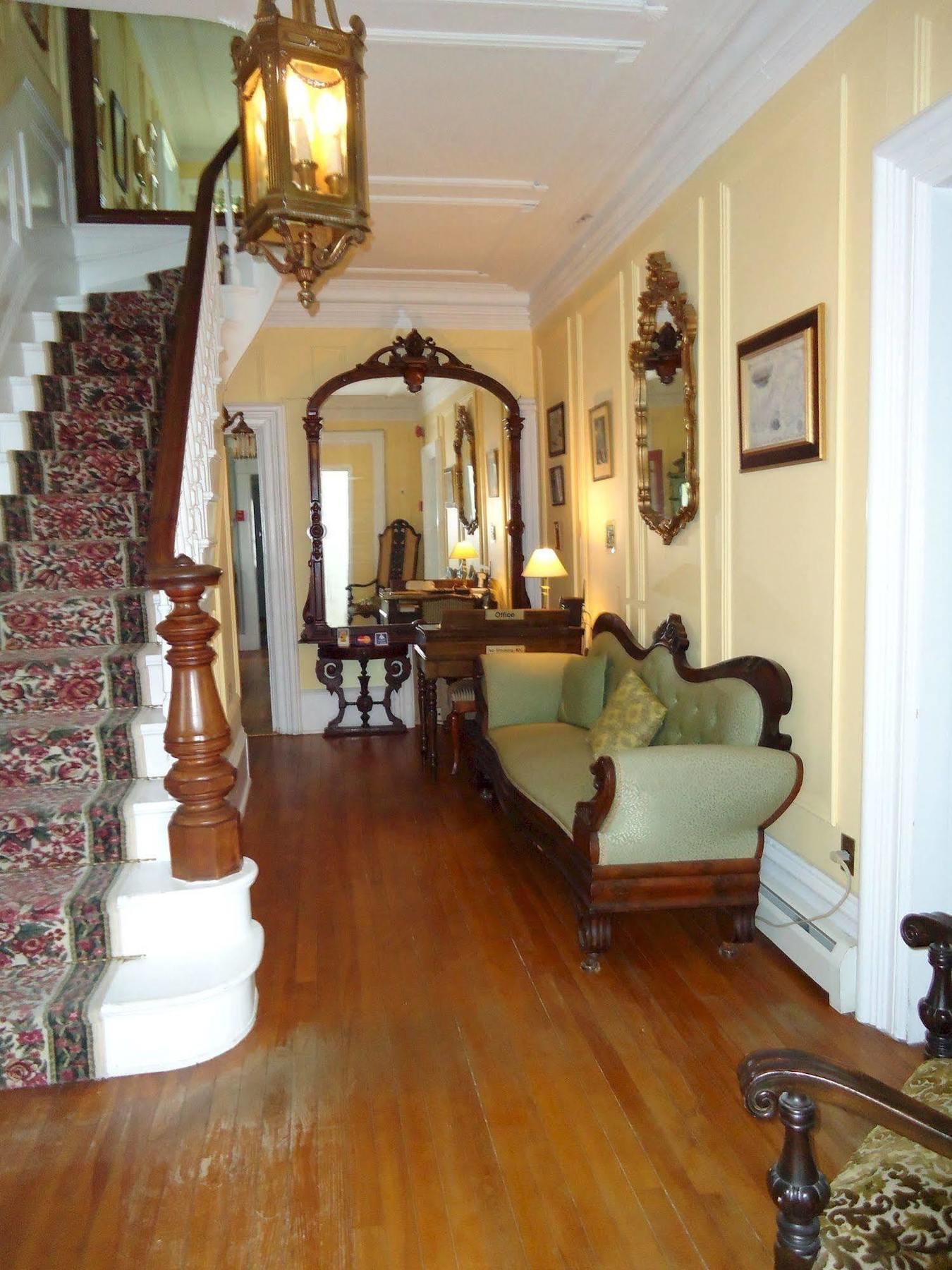 Governor'S Mansion Inn Miramichi Esterno foto