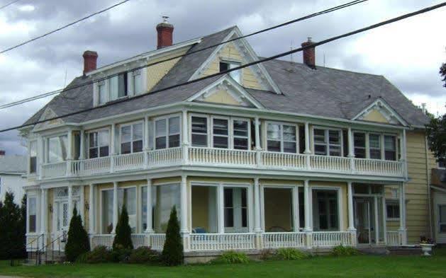 Governor'S Mansion Inn Miramichi Esterno foto